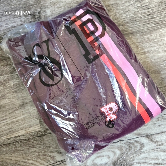 VS PINK | Ivy Fleece Relaxed Sweatpants Size Small NWT - Picture 8 of 10